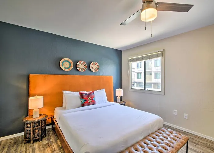 Сasa de vacaciones 1 Mi To Old Town! Snowbird Escape W/ Pool Access Scottsdale