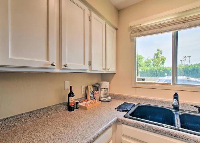 1 Mi To Old Town! Snowbird Escape W/ Pool Access Сasa de vacaciones *